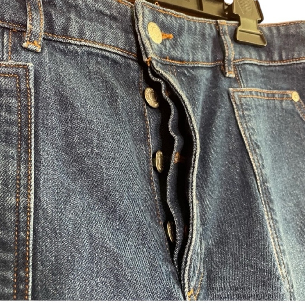 LOFT High Rise Utility Straight Jeans in Dark Stone Wash
Size 32 - Picture 6 of 12